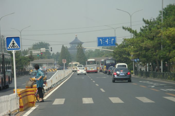 LIVING IN CHINA – Führerschein chinesischer Art – WANDERFALKE